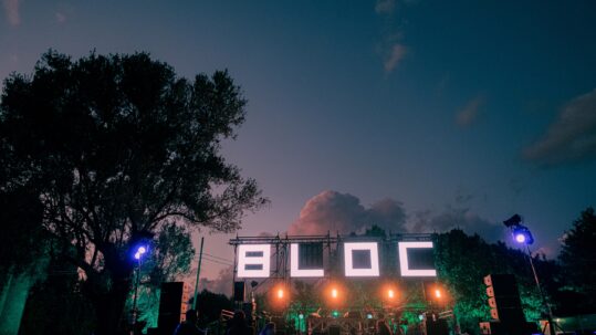 Ci siamo chiesti fino all’ultimo giorno se saremmo riusciti a portare a termine questo progetto, in un periodo storico pieno di incertezza, questo weekend abbiamo visto la luce in fondo al tunnel.
E che luce! L’edizione Zero di un festival nel Parco Nazionale del Cilento è stata una sfida, ma questi tre giorni insieme voi, aver portato 15 artisti ad esibirsi su “tele” suggestive, sono solo alcuni tra i motivi che ci hanno spinto a rischiare. E con la vostra presenza ci avete ripagato al 100%.
Grazie a chi ha seguito e supportato questa edizione primordiale di BLOC Fest, grazie a chi ha lavorato mesi o anche solo un giorno per renderlo possibile. Grazie agli ideatori, agli organizzatori, alla produzione, agli artisti, ai comuni e ai luoghi che ci hanno ospitato, al Sindaco di Castelnuovo Cilento Eros Lamaida, alla Protezione Civile, ai partner, agli sponsor e ai volontari.
Torniamo presto. Voi intanto continuate a seguirci: BLOC project doesn't stop! ⬛❤️
Ph. by: @_m.a.c_o_grapher_ 
#bloc #blocproject #blocfest #bloctalk #cilentometropolitano